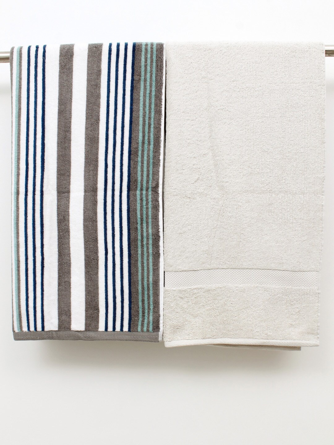 

AVI Living Green Silver Toned 2 Pieces Striped Cotton 600 GSM Bath Towels