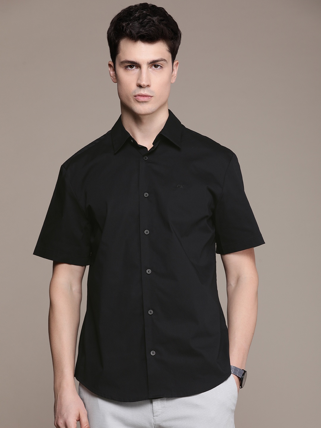 

Calvin Klein Jeans Solid Regular Fit Casual Shirt, Black