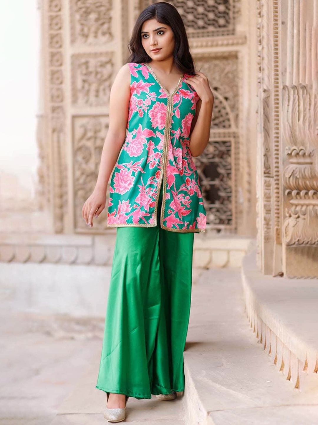

Salvia Sky Floral Printed Regular A-Line Kurti with Palazzos, Green