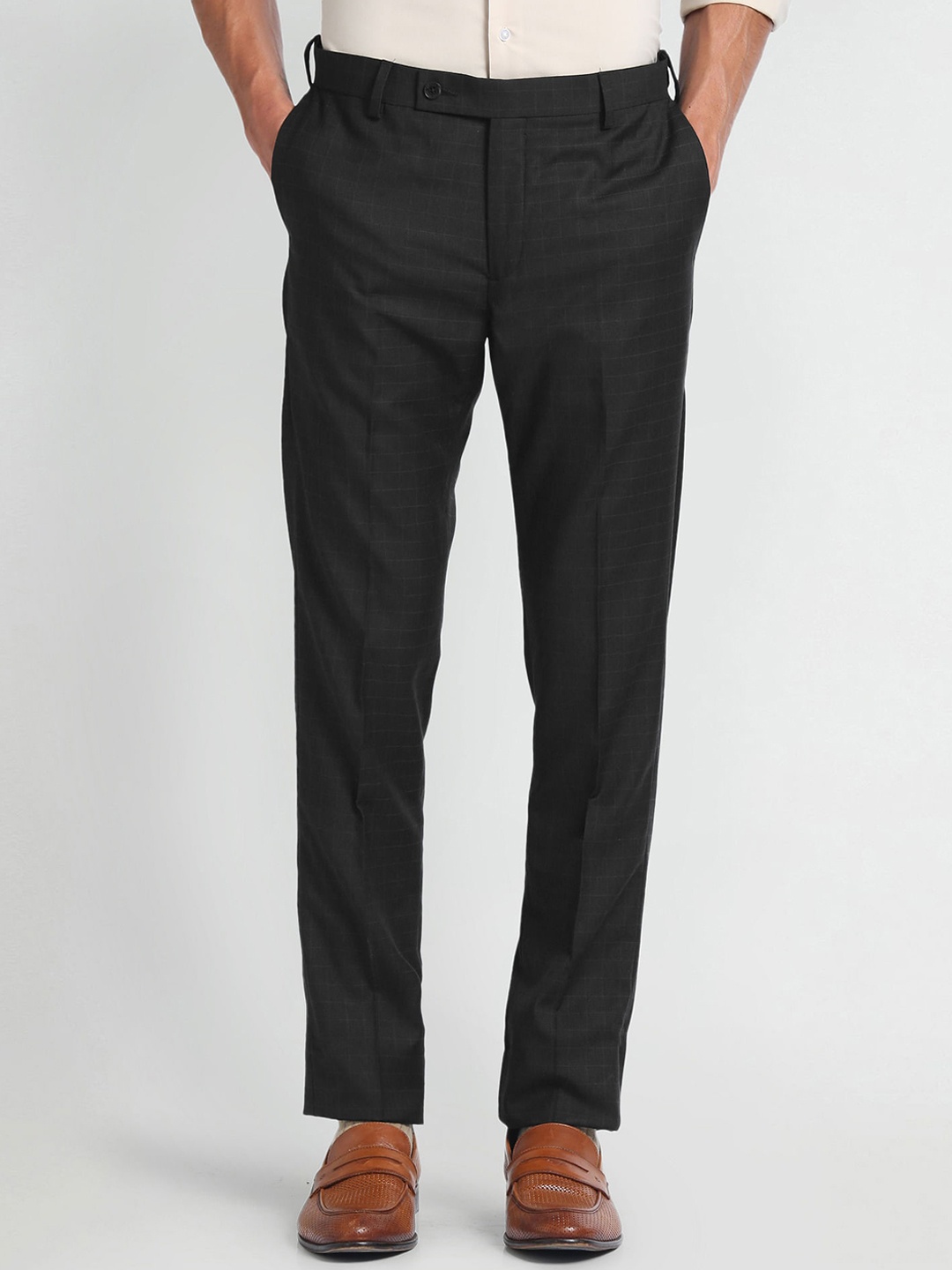 

Arrow Men Slim Fit Checked Autoflex Trousers, Black