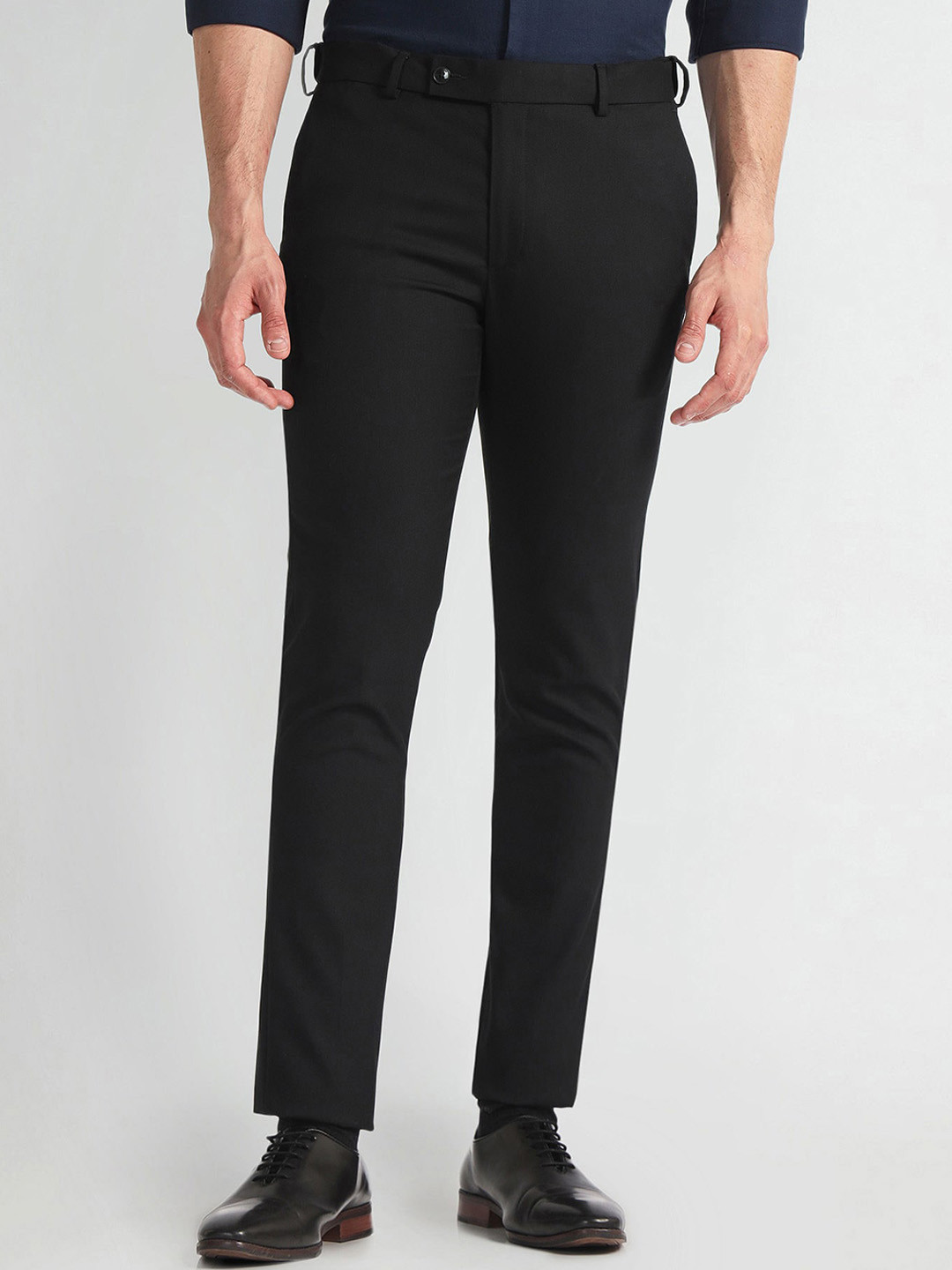 

Arrow Men Mid-Rise Slim Fit Chinos Trouser, Black