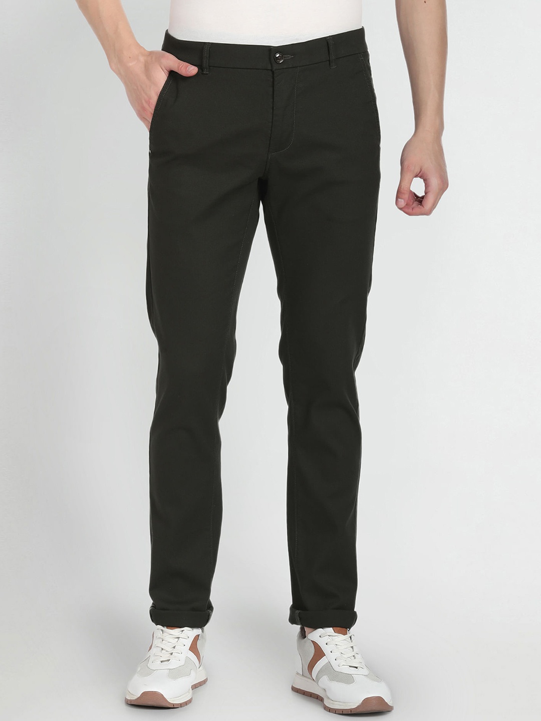 

Arrow Sport Men Slim Fit Low-Rise Trousers, Green