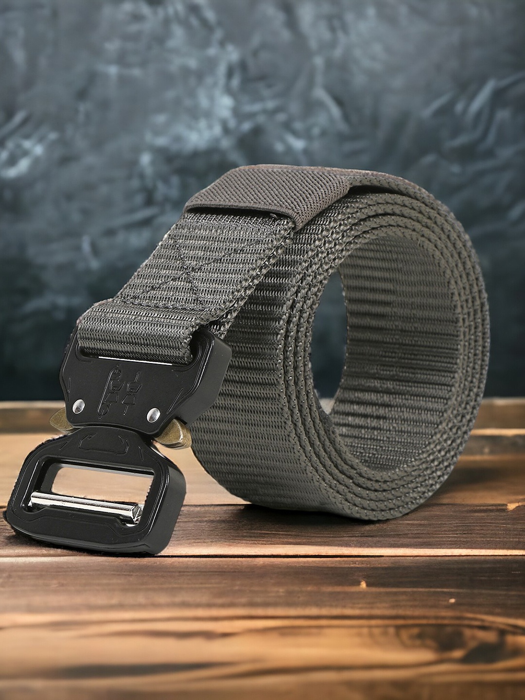 

Kastner Men Textured Canvas Belt, Grey