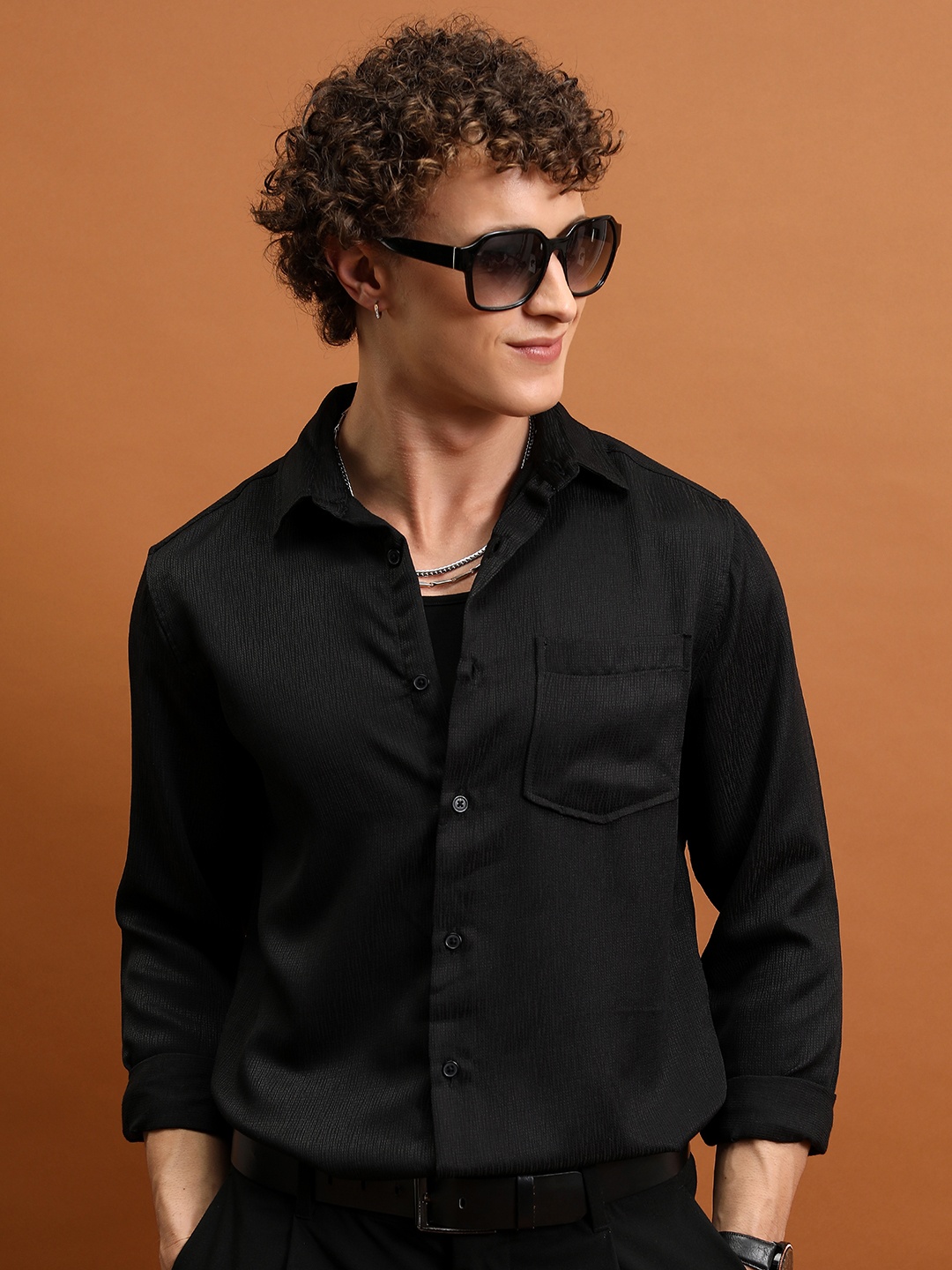 

HIGHLANDER Men Textured Solid Relaxed Shirt, Black