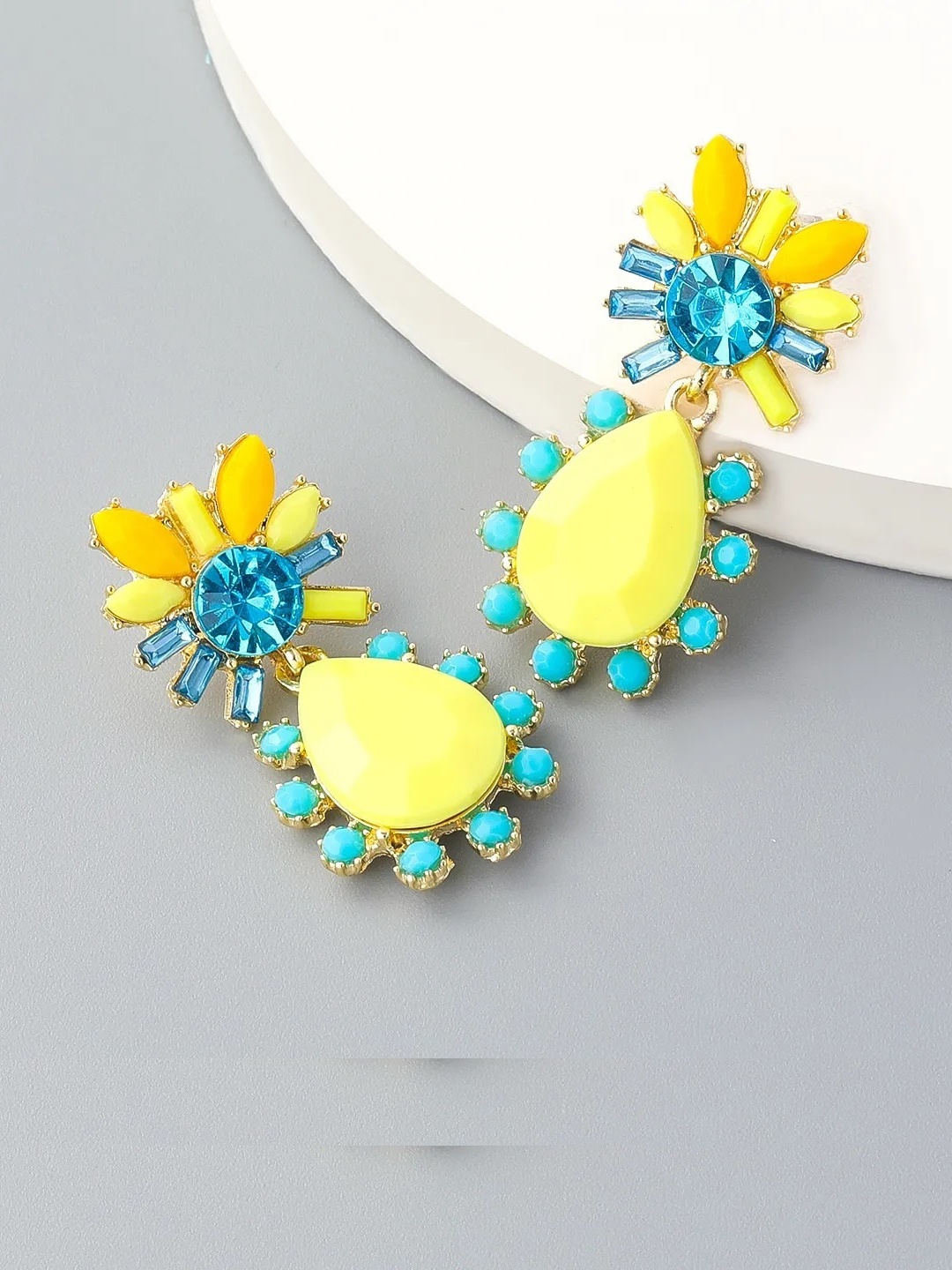 

AVANT-GARDE PARIS Gold-Plated Stone-Studded Classic Drop Earrings