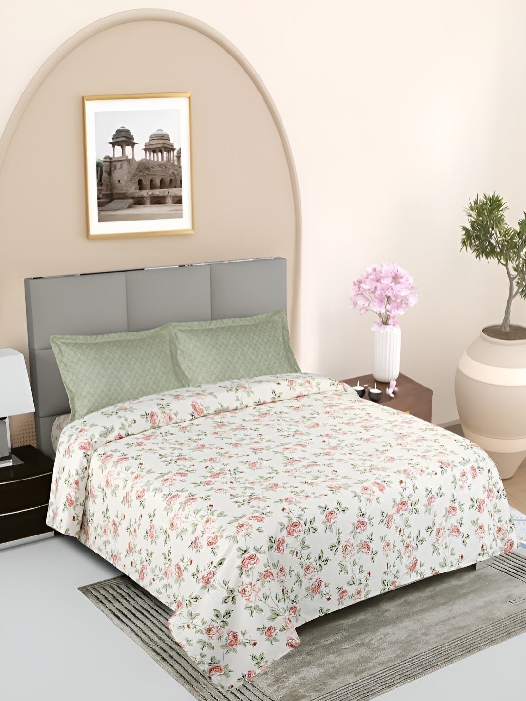 

GAPU & BALY White & Green Floral Printed 120 TC King Bedsheet with 2 Pillow Covers
