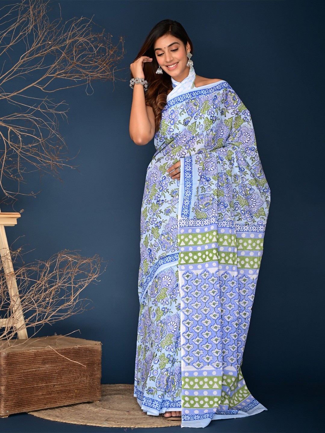 

KIAARON Ethnic Motifs Block Print Saree, Blue