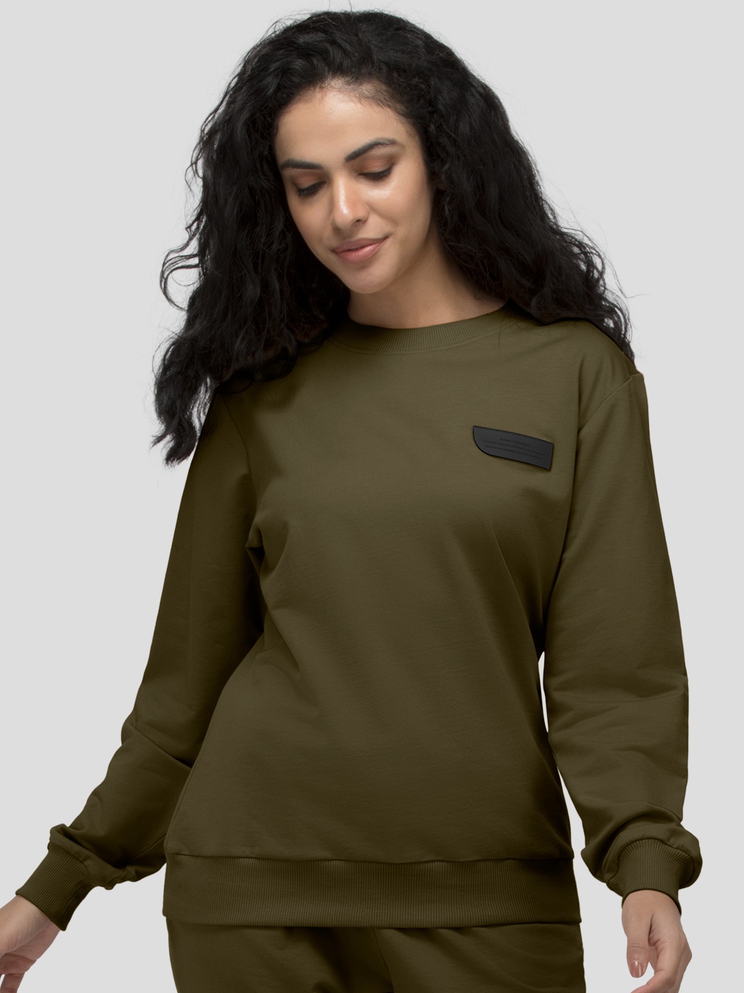 

PANGOLIN Round Neck Long Sleeves Pullover Sweatshirt, Olive