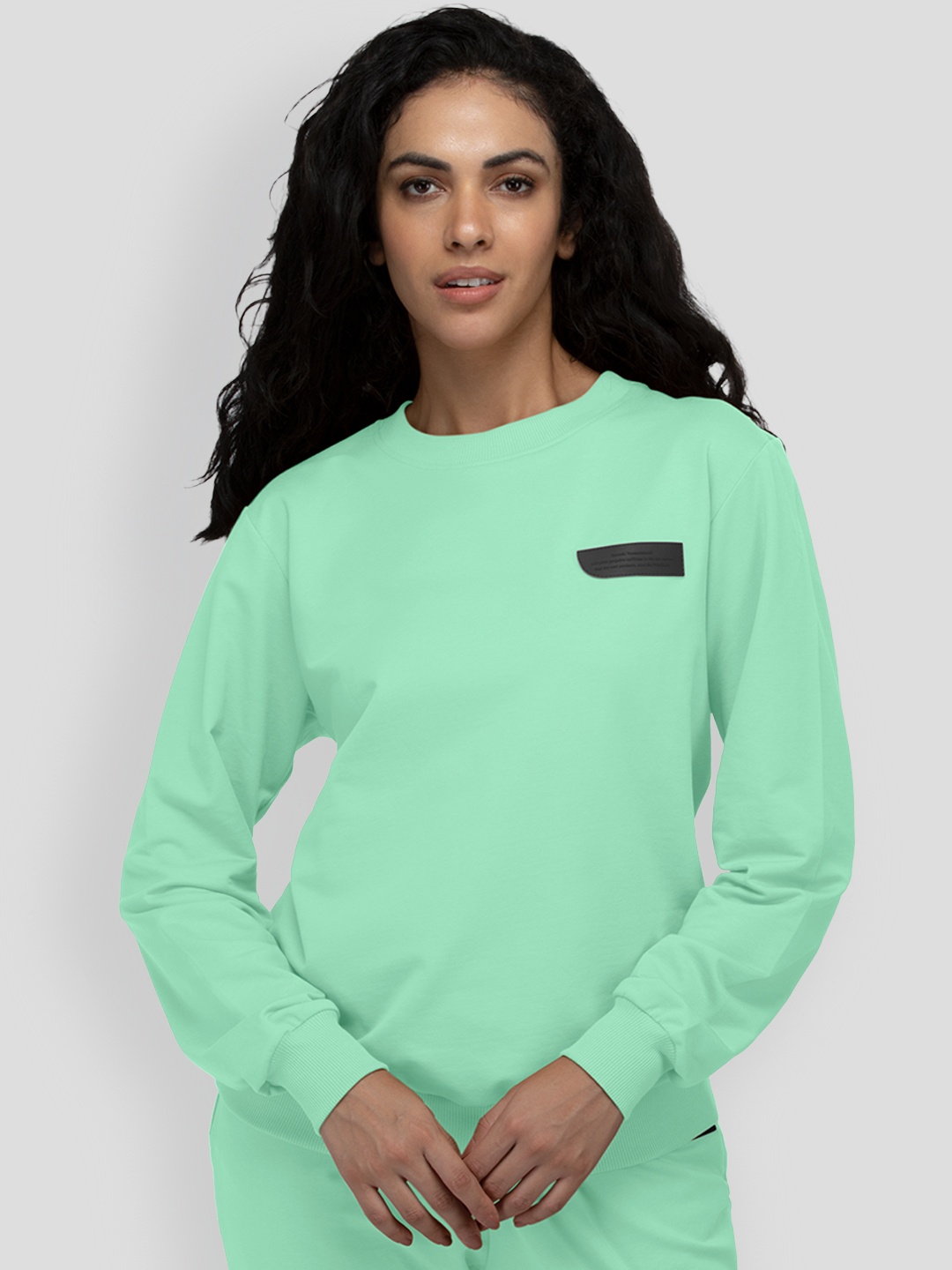 

PANGOLIN Round Neck Long Sleeves Pullover Sweatshirt, Green