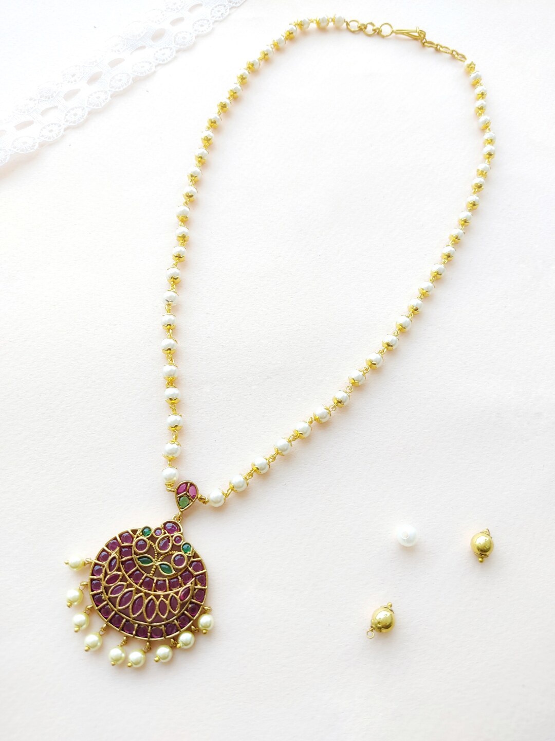 

Pihtara Jewels Gold-Plated Pearl Necklace