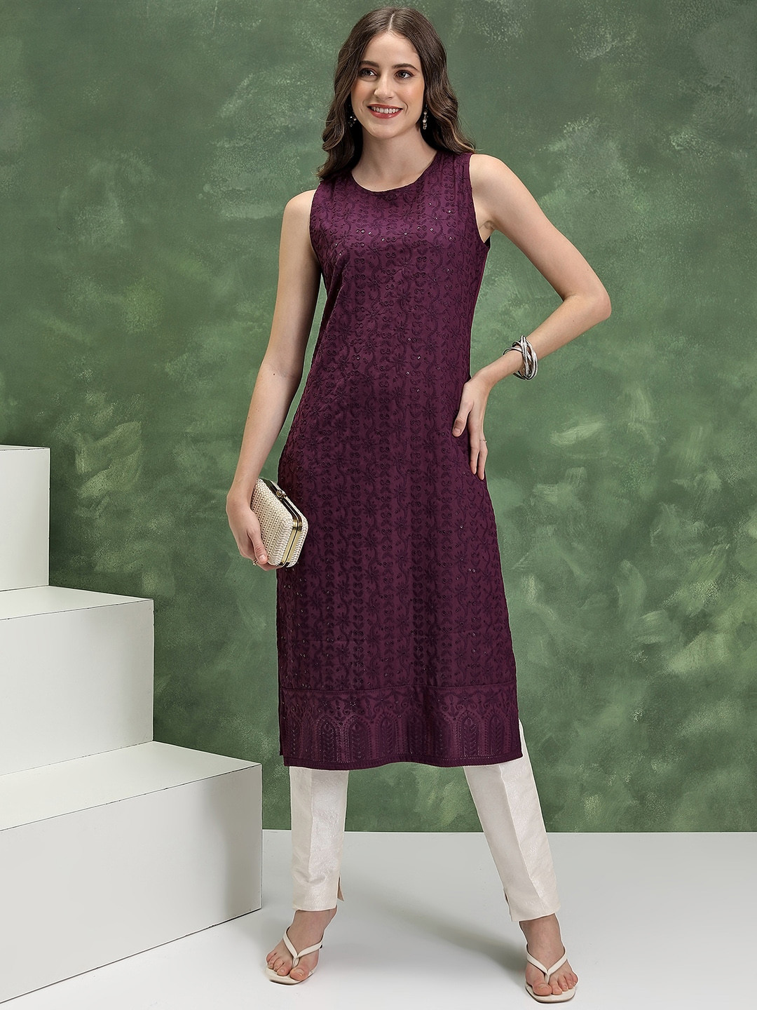 

Vishudh Women Geometric Keyhole Neck Kurta, Purple