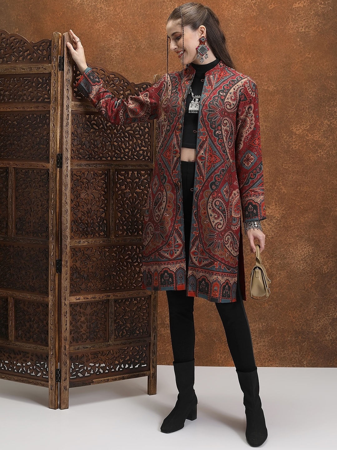 

Vishudh Maroon Floral Printed Mandarin Collar Longline Tailored Jacket