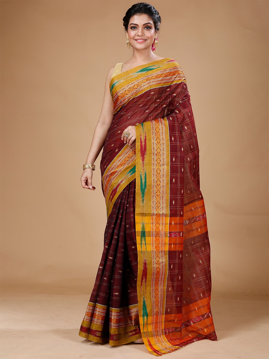 

SLAGHA Checked Zari Pure Cotton Taant Saree, Maroon