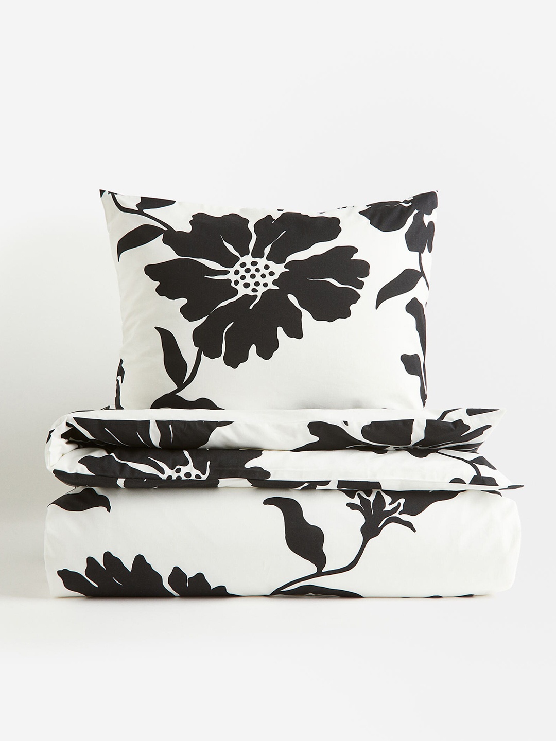 

H&M White & Black Pure Cotton Floral Single Duvet Cover Set