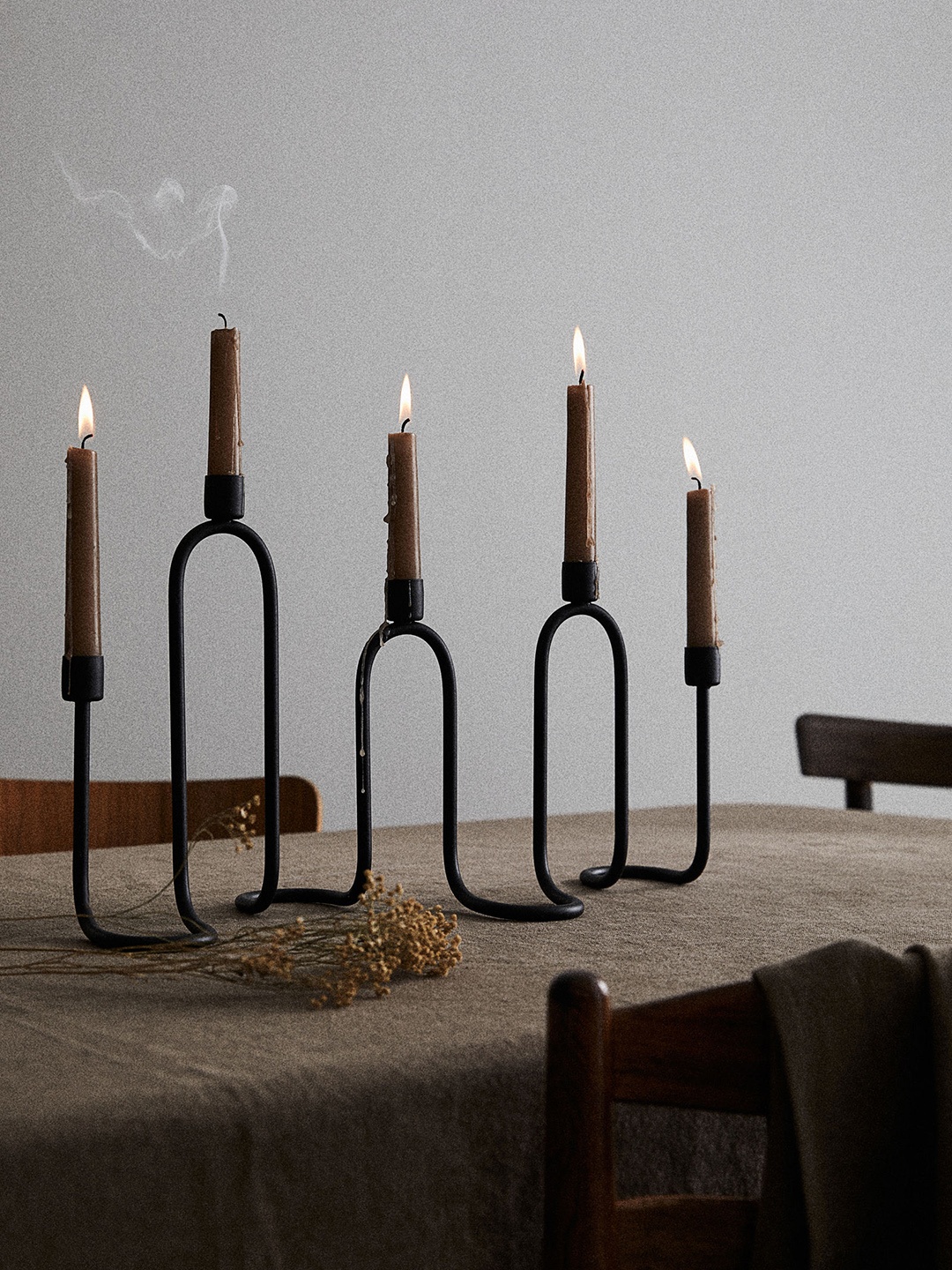

H&M Wavy Metal Candelabra, Black