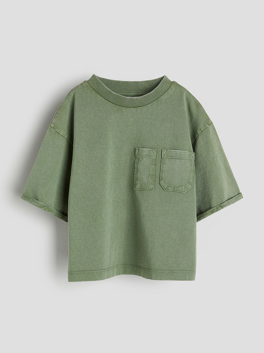 

H&M Boys Pure Cotton Pocket-Detail Tshirt, Green