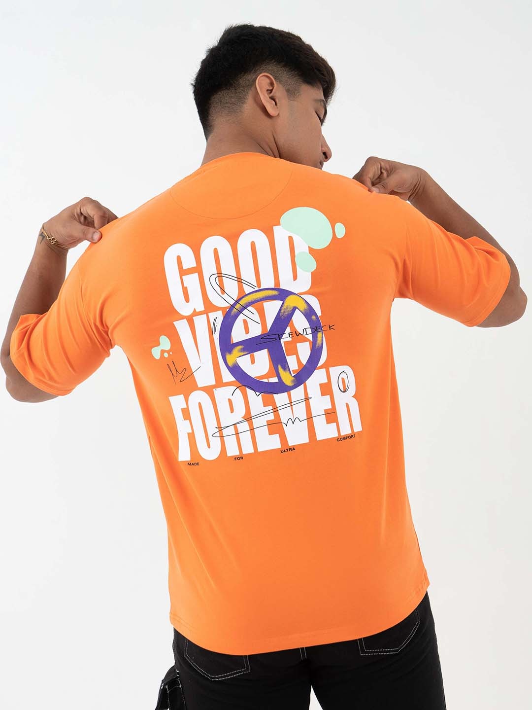

Skewdeck Men Typography Printed Applique T-shirt, Orange