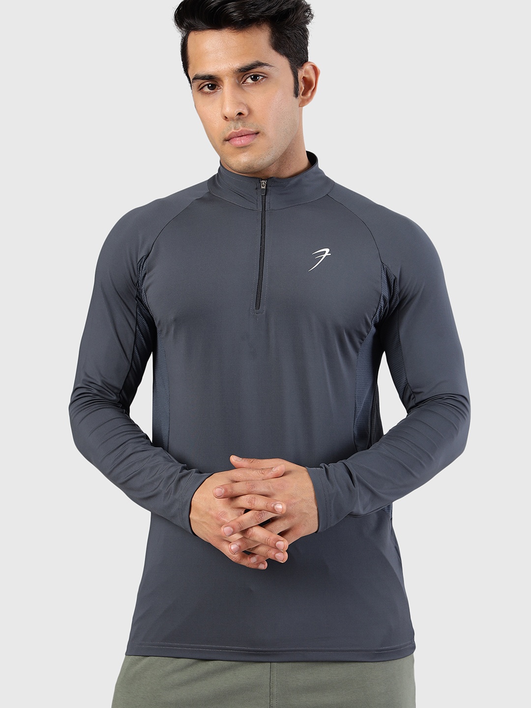 

FUAARK High Neck Moisture Wicking Slim Fit T-shirt, Grey
