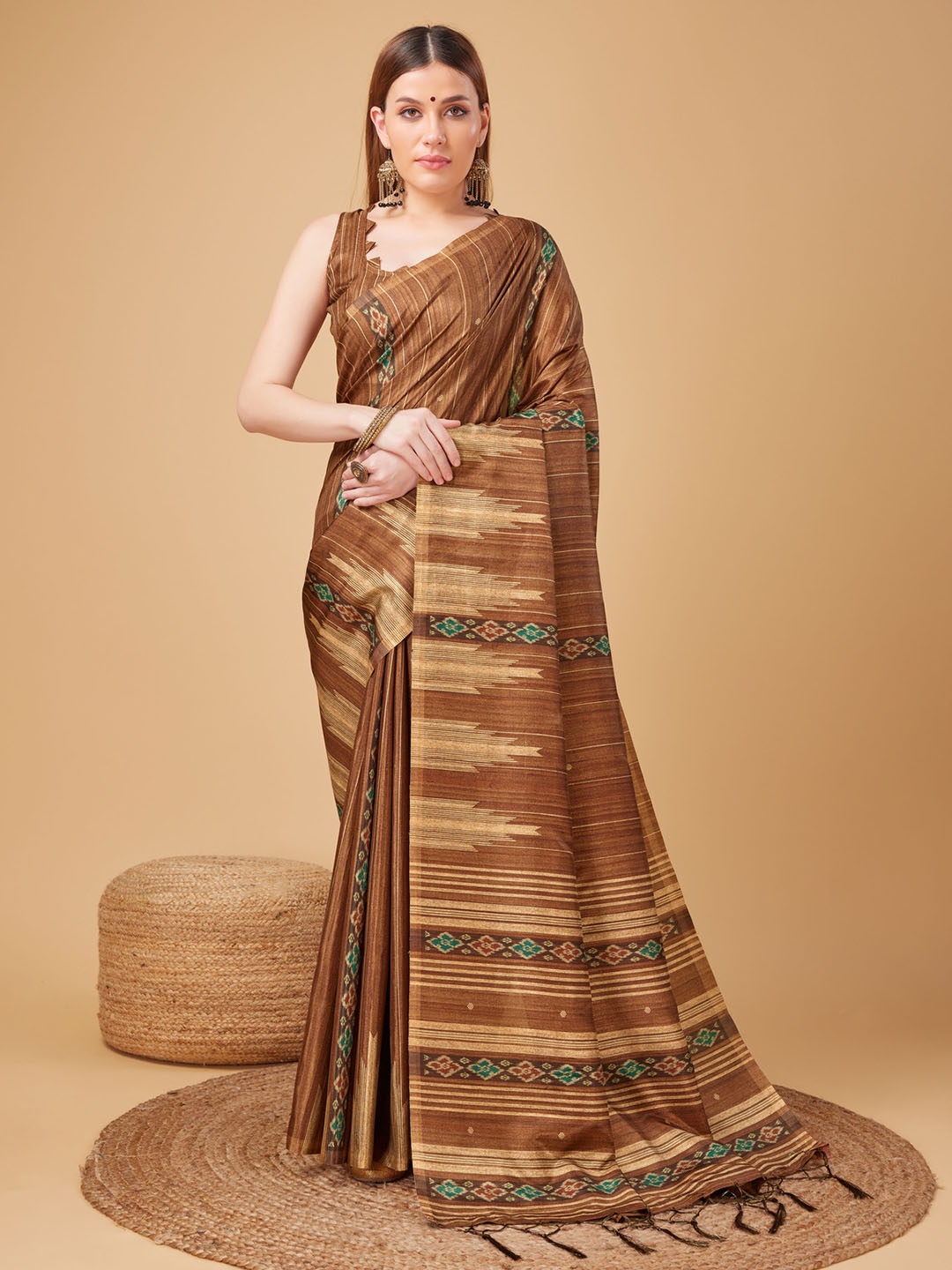 

DOI MOI Geometri Printed Zari Saree, Brown