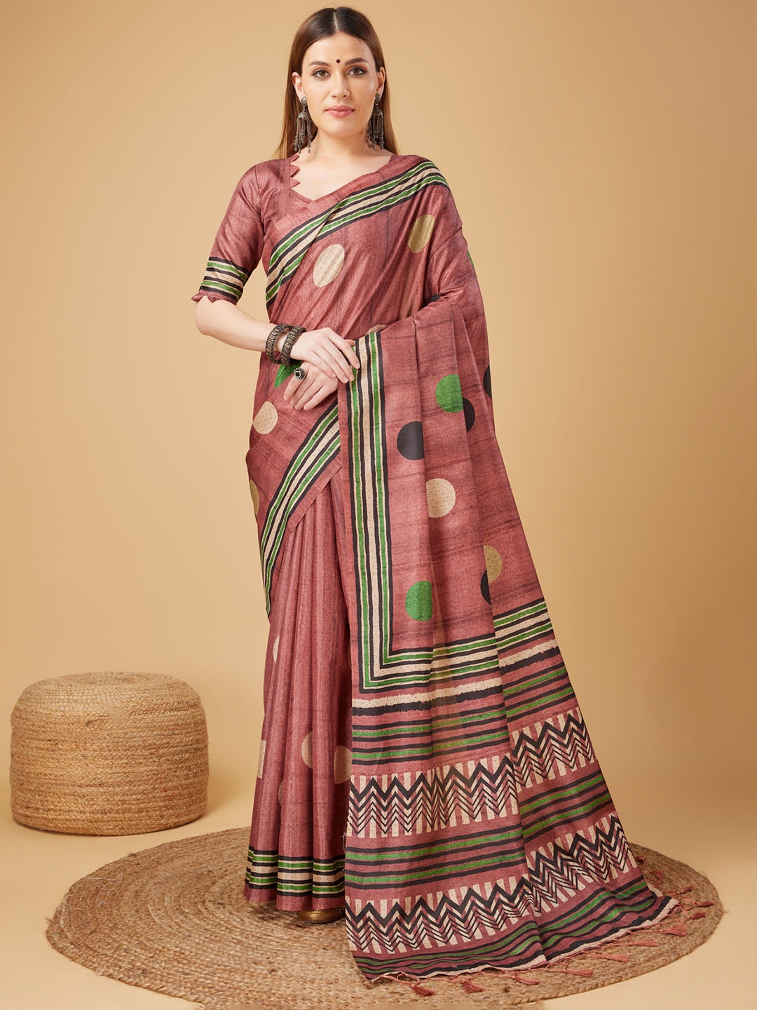 

DOI MOI Polka Dot Printed Saree, Pink