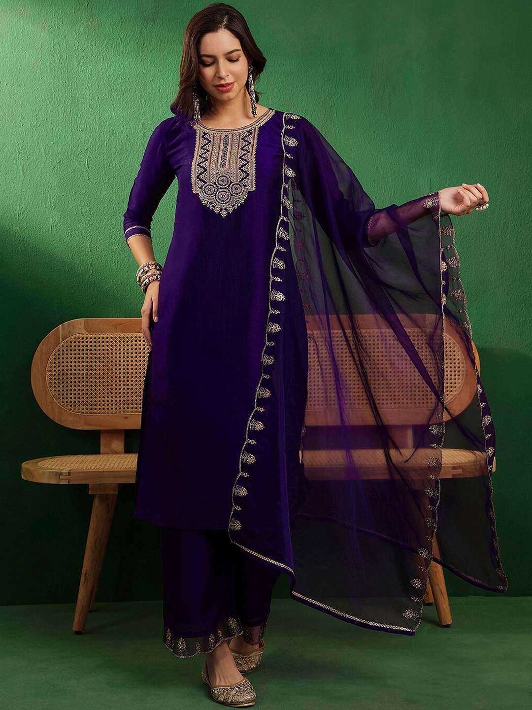 

Sangria Embroidered Straight Kurta With Trouser & Dupatta Set, Purple