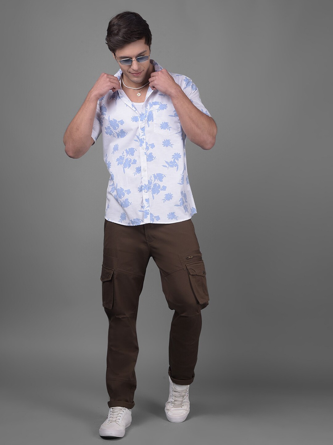 

Crimsoune Club Classic Slim Fit Floral Printed Cotton Casual Shirt, Blue