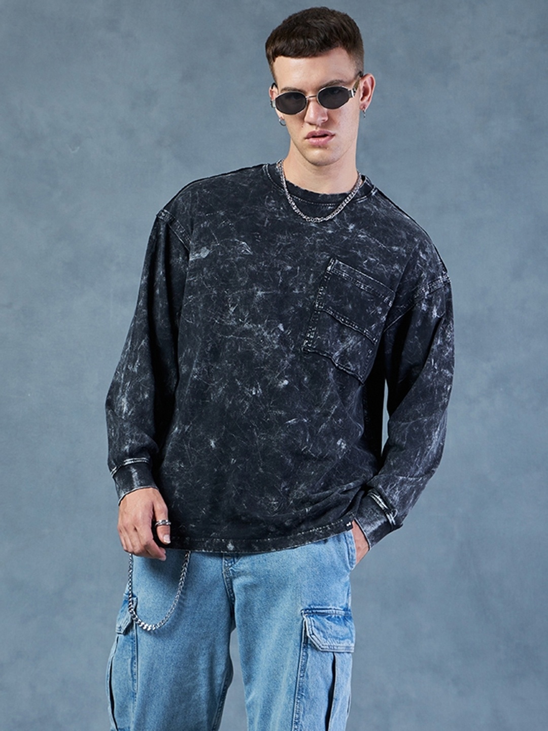 

Bewakoof Heavy Duty 1.0 Men Black Super Loose Fit Acid Wash T-shirt