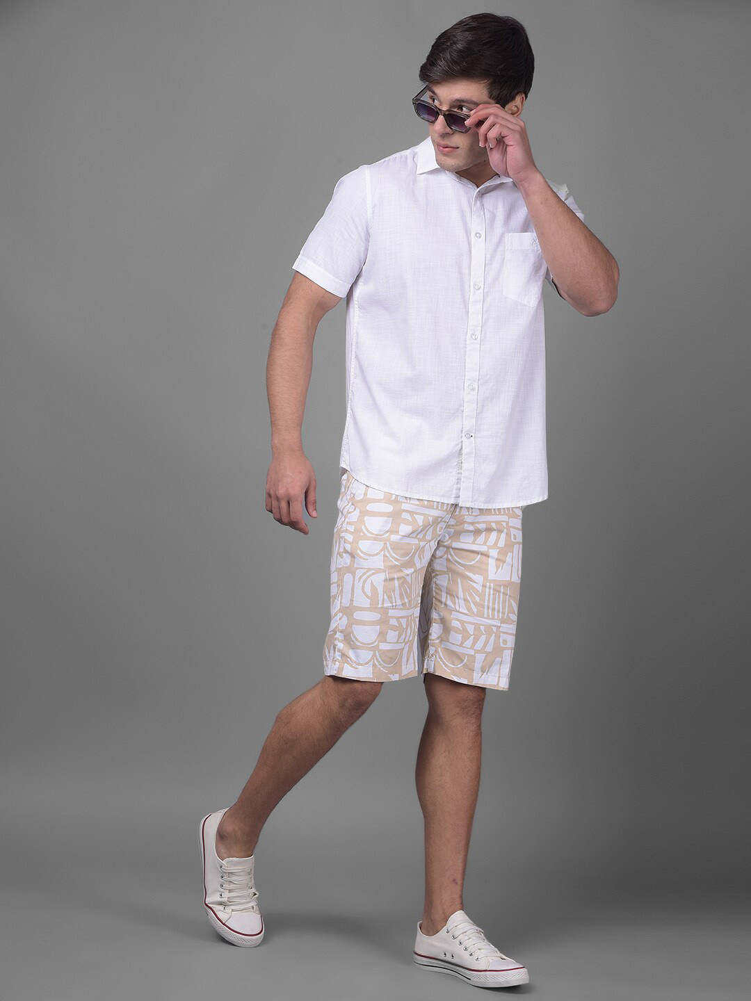 

Crimsoune Club Classic Slim Fit Opaque Cotton Casual Shirt, White