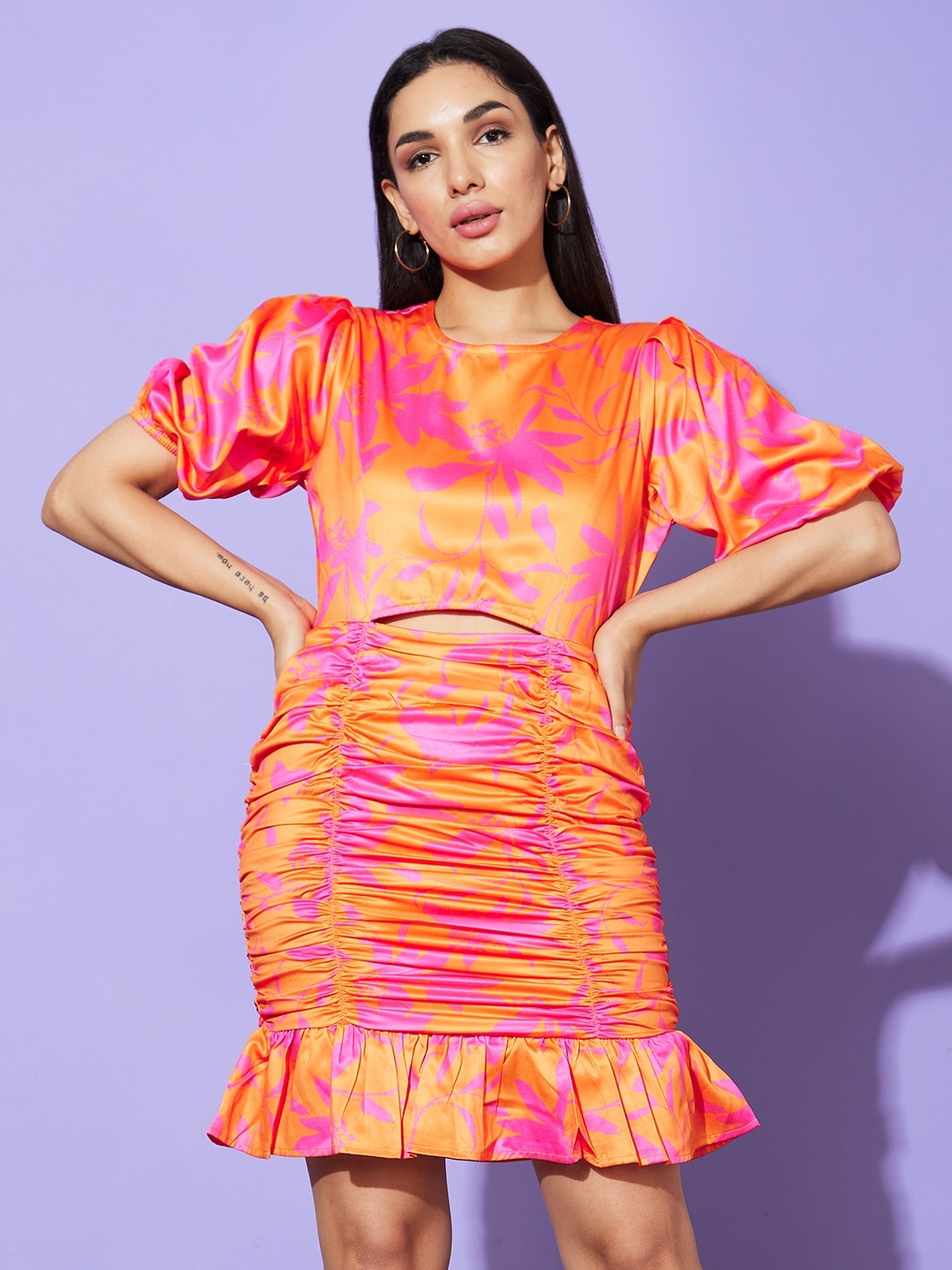 

Globus Orange & Pink Floral Print Puff Sleeve Cut Out Satin Sheath Dress