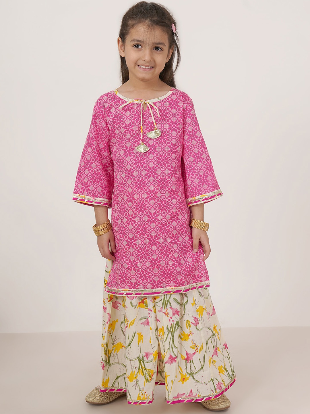 

FABRIC FITOOR Girls Floral Printed Regular Pure Cotton Kurta With Sharara, Pink