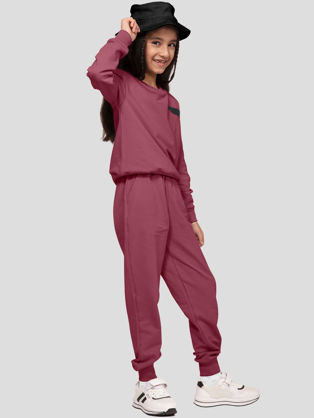 

PANGOLIN Girls Sweatshirt, Purple