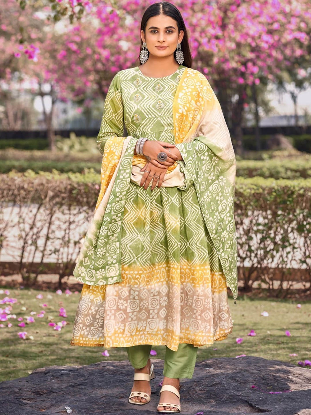 

OEQUAL Ethnic Motifs Pleated Thread Work Pure Cotton Kurta With Trousers & Dupatta, Sea green