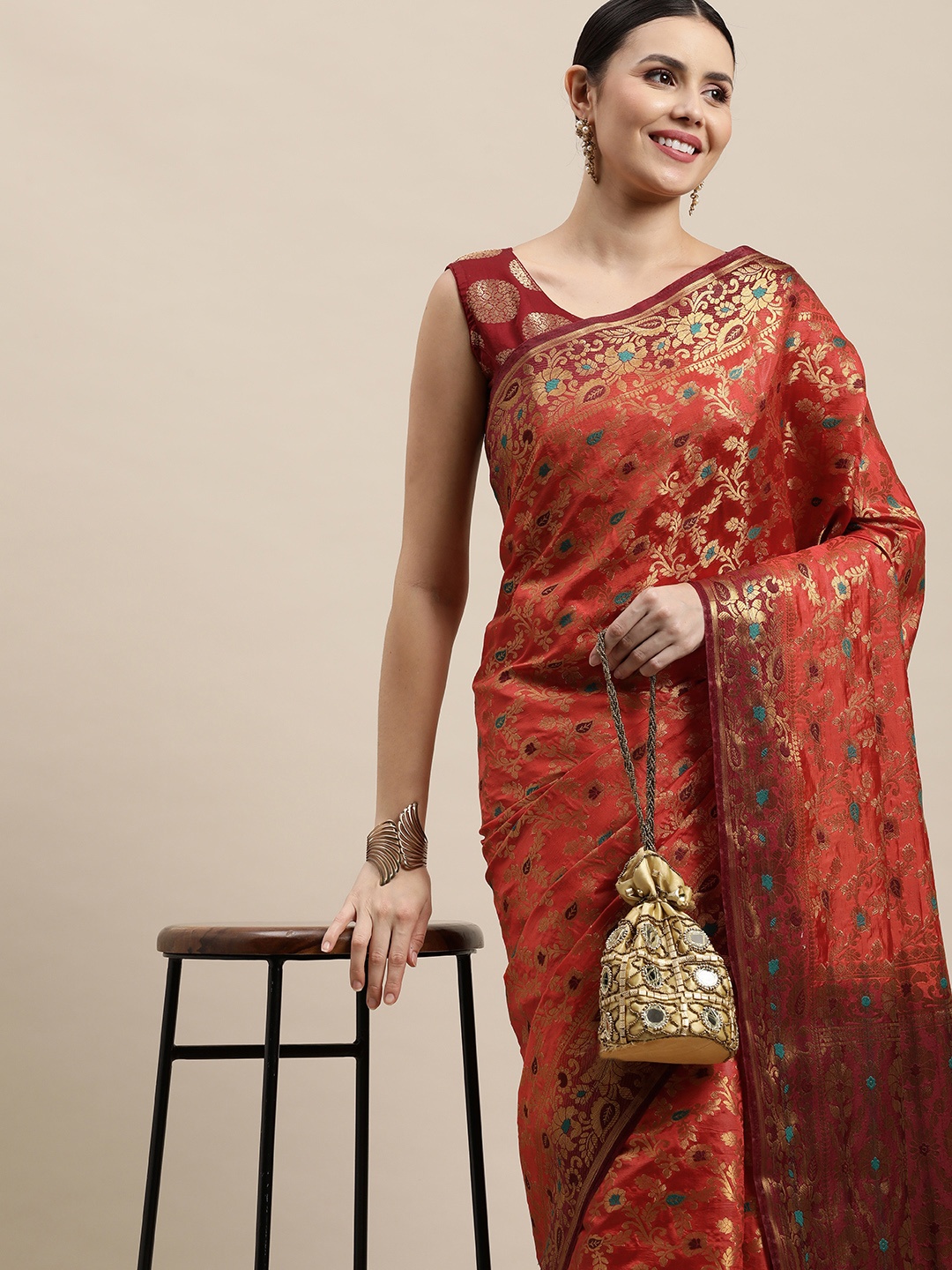 

SMARTLOOKS Floral Woven Design Zari Kanjeevaram Saree, Orange
