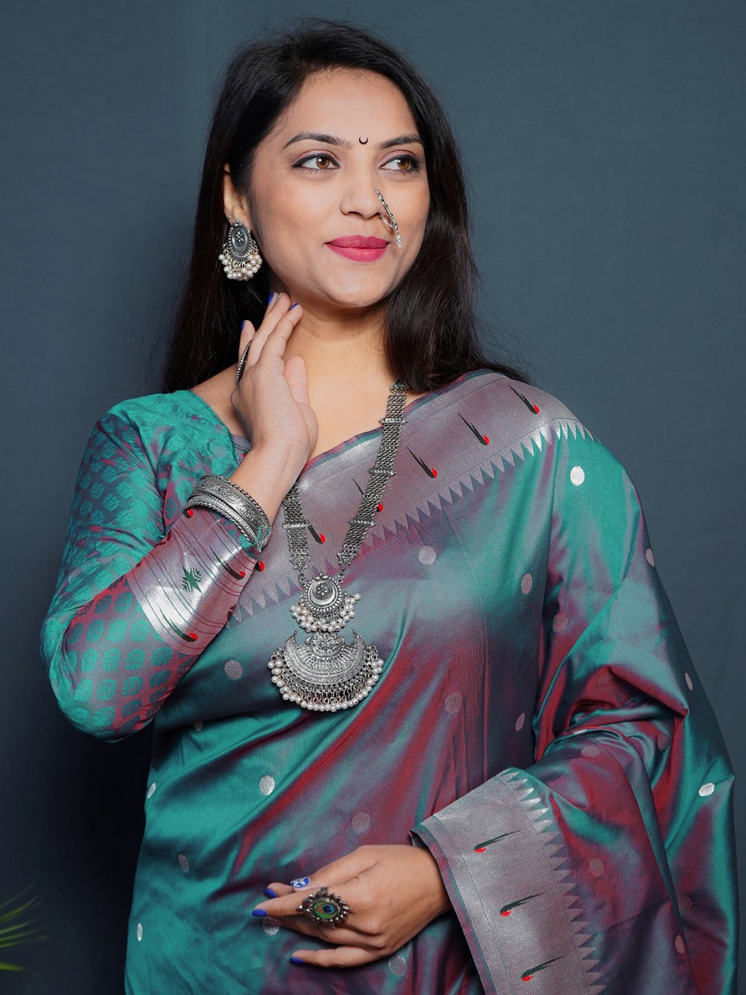 

Glorisa Woven Design Zari Paithani Saree, Teal