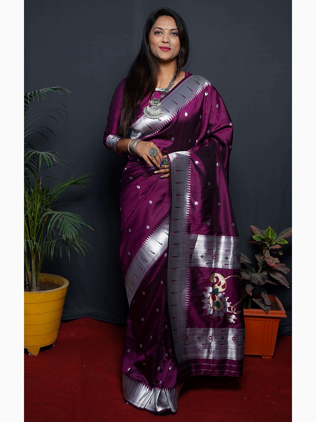 

Glorisa Ethnic Woven Design Polka Dot Zari Paithani Saree, Purple