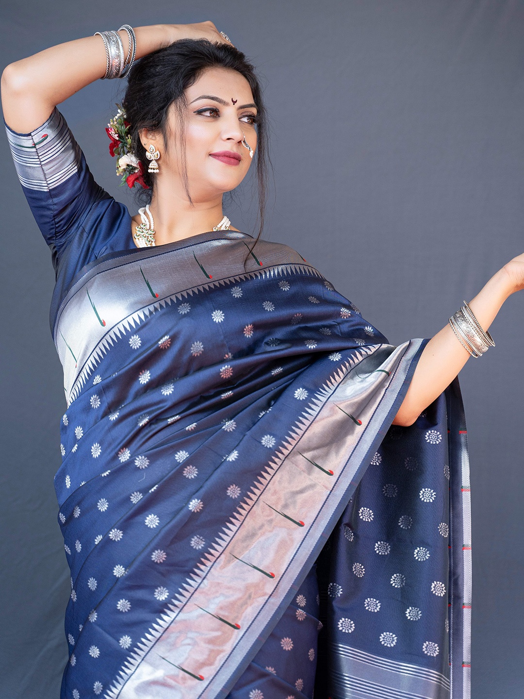 

Glorisa Woven Design Zari Paithani Saree, Blue