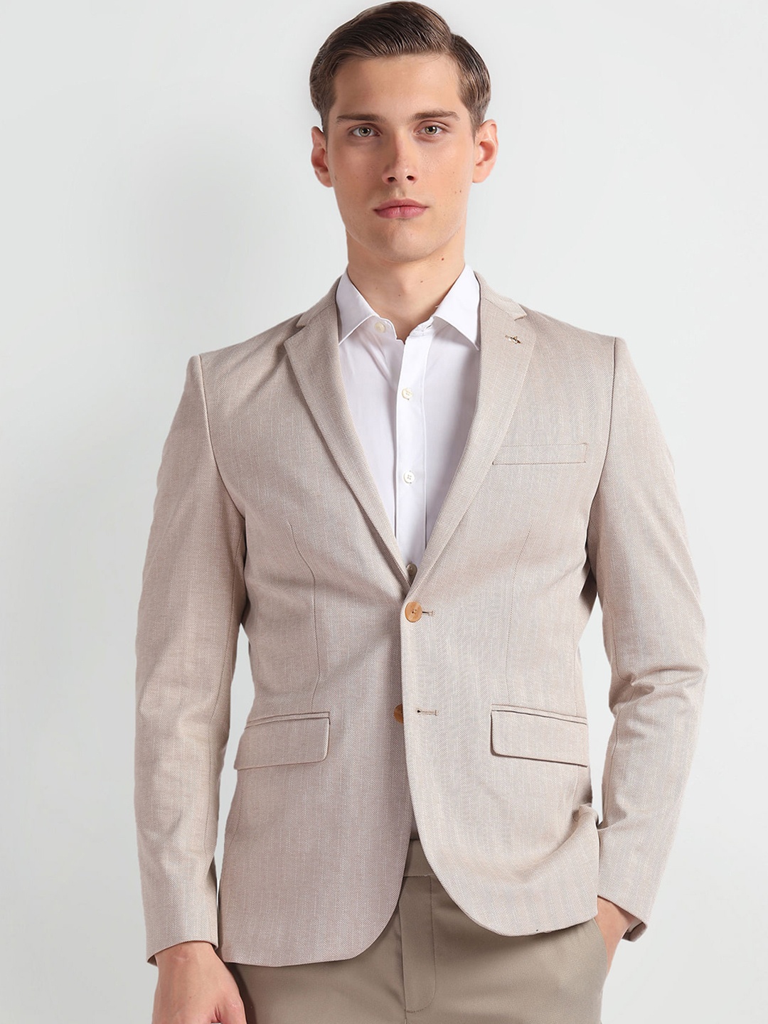 

Arrow Slim-Fit Textured Notched Lapel Collar Single-Breasted Formal Blazer, Beige