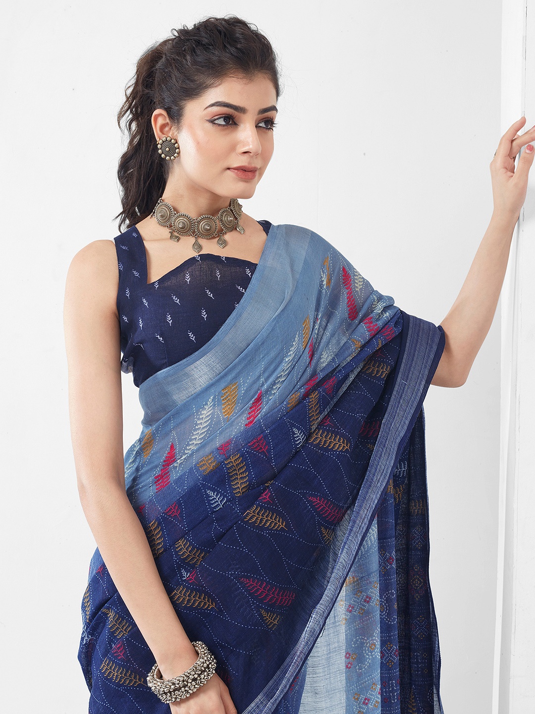 

KALINI Floral Printed Zari Saree, Blue