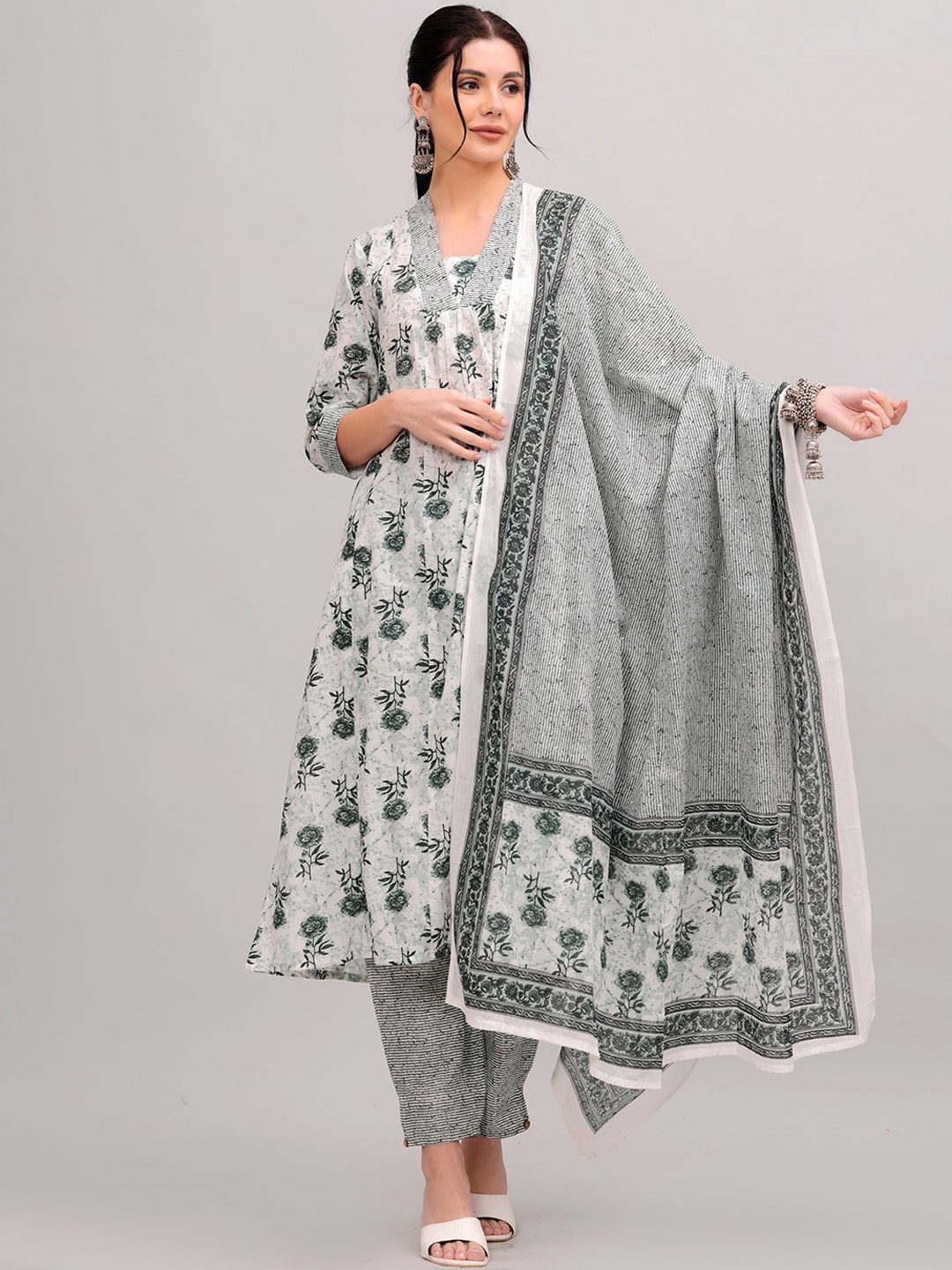 

KALINI Floral Printed Regular Pure Cotton Kurta With Trousers & Dupatta, Green