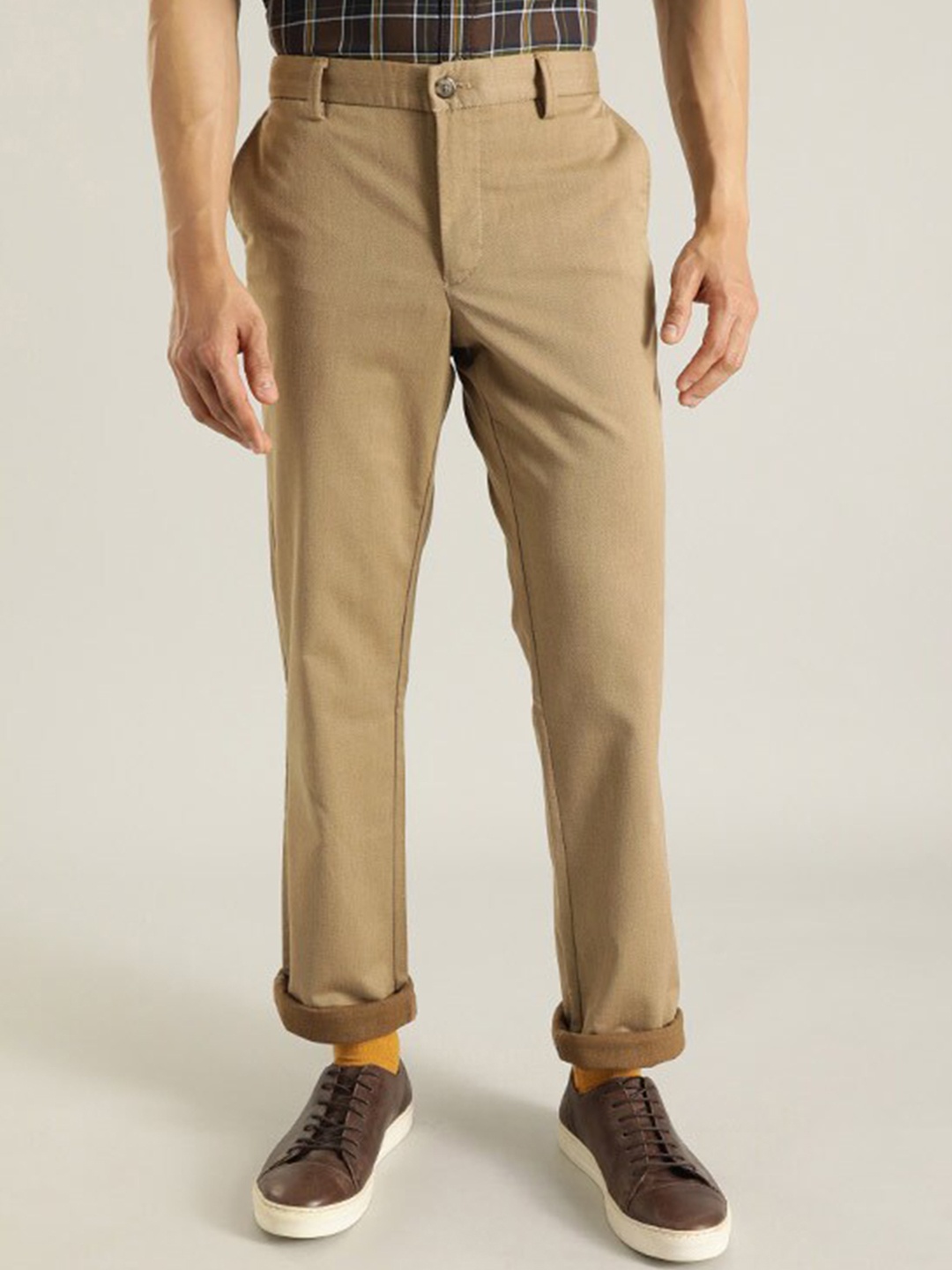 

Indian Terrain Men Mid-Rise Kansas Regular Trousers, Khaki