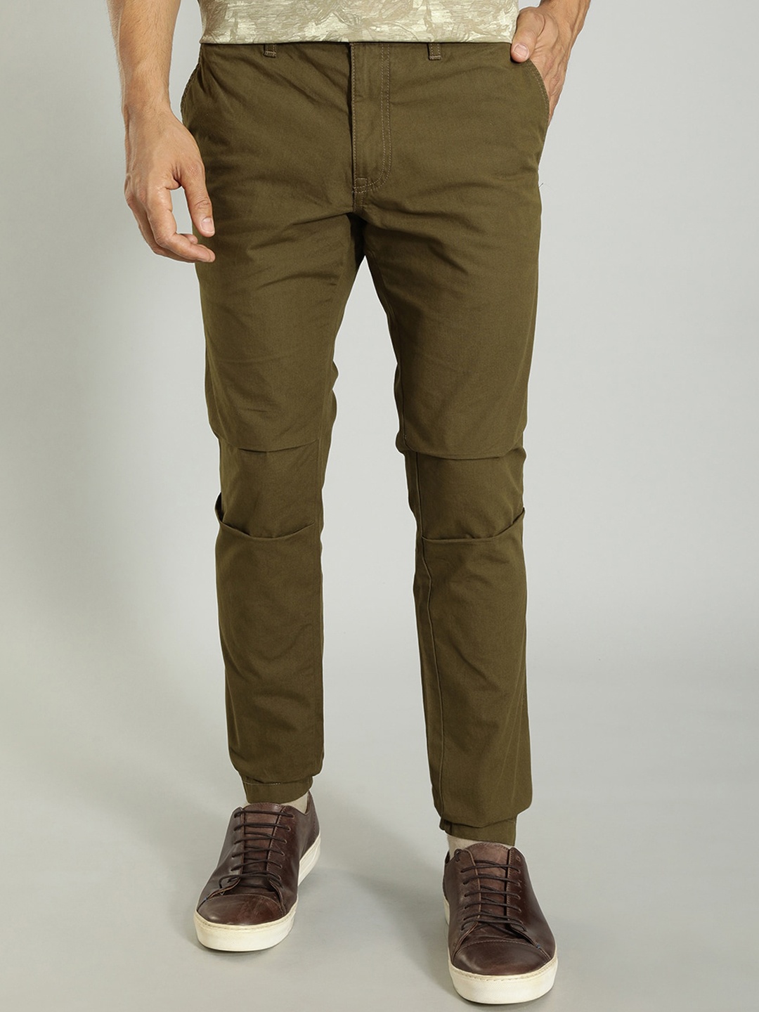 

Indian Terrain Men Cotton Urban - C Tapered Fit Mid-Rise Trouser, Green