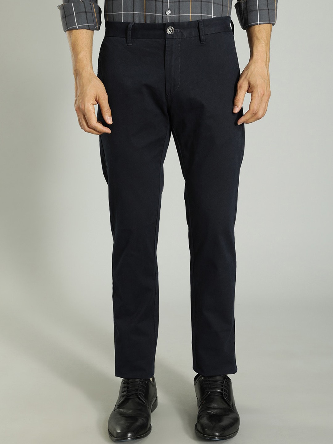 

Indian Terrain Men Brooklyn Mid Rise Slim Fit Chinos Trousers, Navy blue