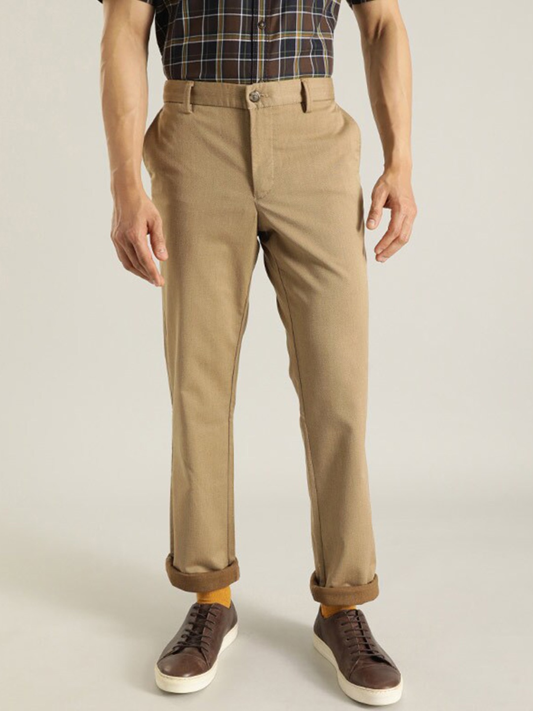 Indian Terrain Men Kansas Mid-Rise Cargos, Khaki