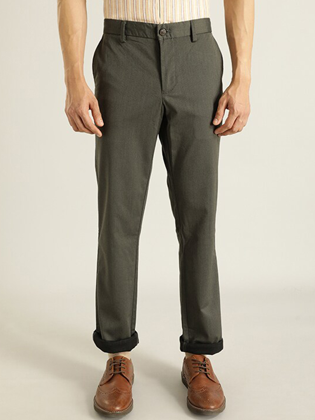 

Indian Terrain Men Kansas Mid-Rise Regular Trousers, Green
