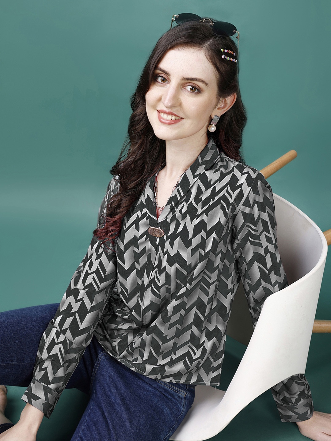 

KALINI Geometric Printed Shawl Collar Regular Top, Grey