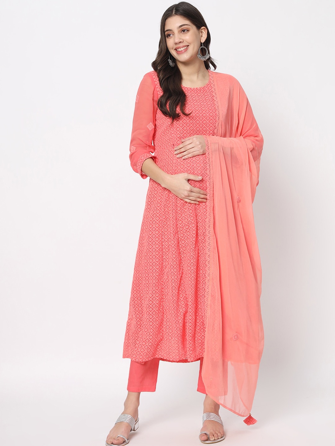 

mumzhug Floral Embroidered Round Neck Maternity Kurta with Trousers & Dupatta, Peach