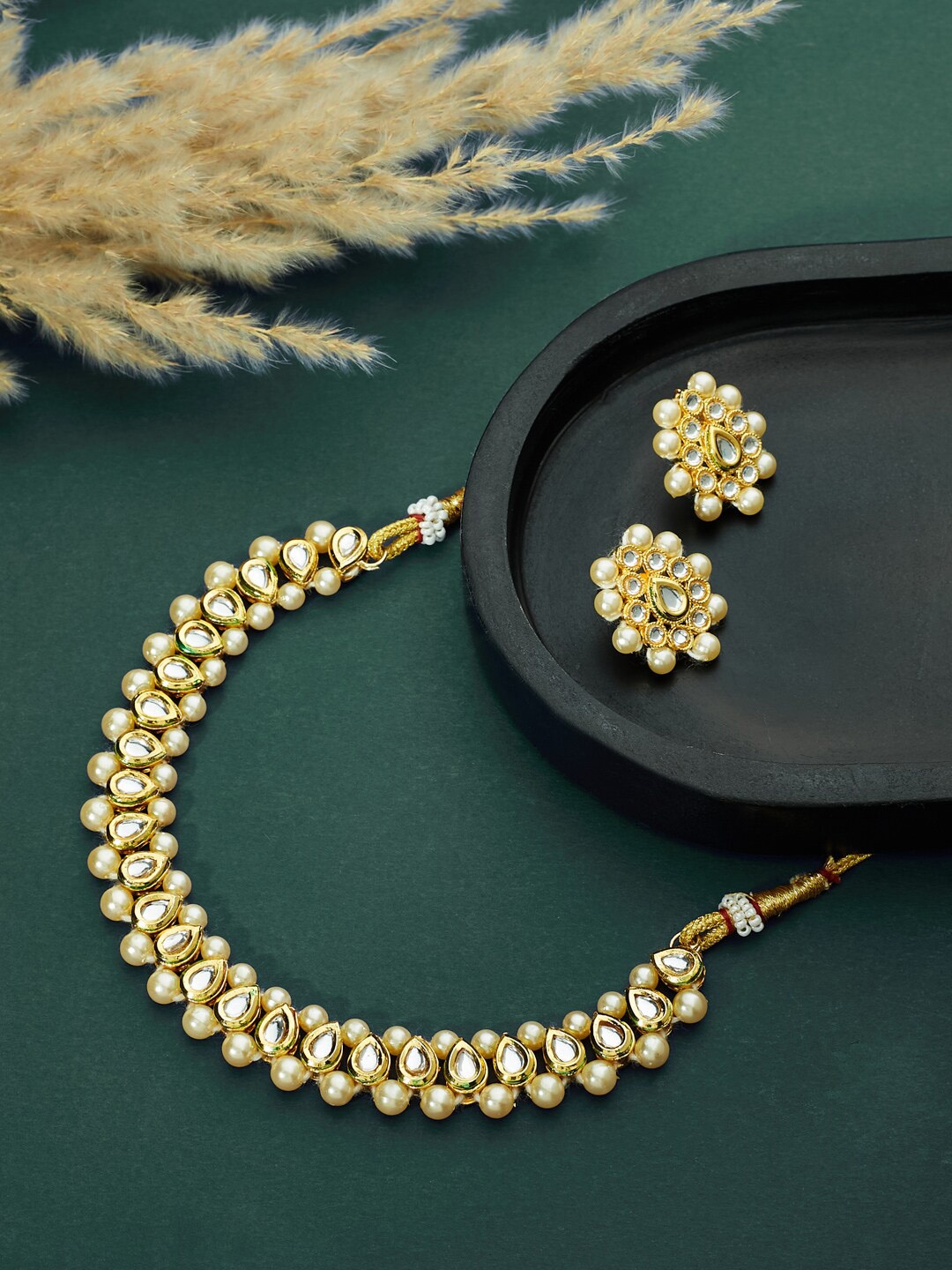 

ATIBELLE Gold-Plated Kundan-Studded & Pearl-Beaded Jewellery Set