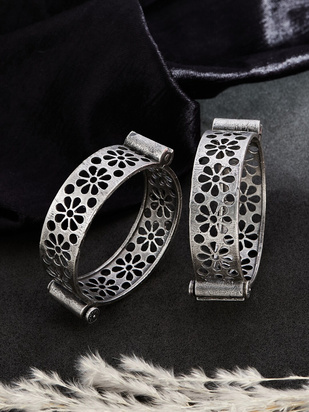 

ATIBELLE Set Of 2 German Silver-Plated Floral Shaped-Textured Kada Bangles