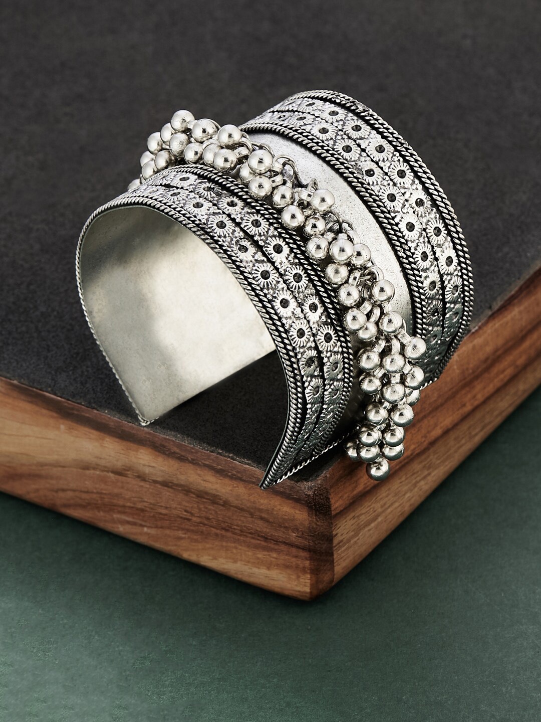 

ATIBELLE Silver-Plated & Ghunghroo Stone Studded & Beaded Adjustable Bangle
