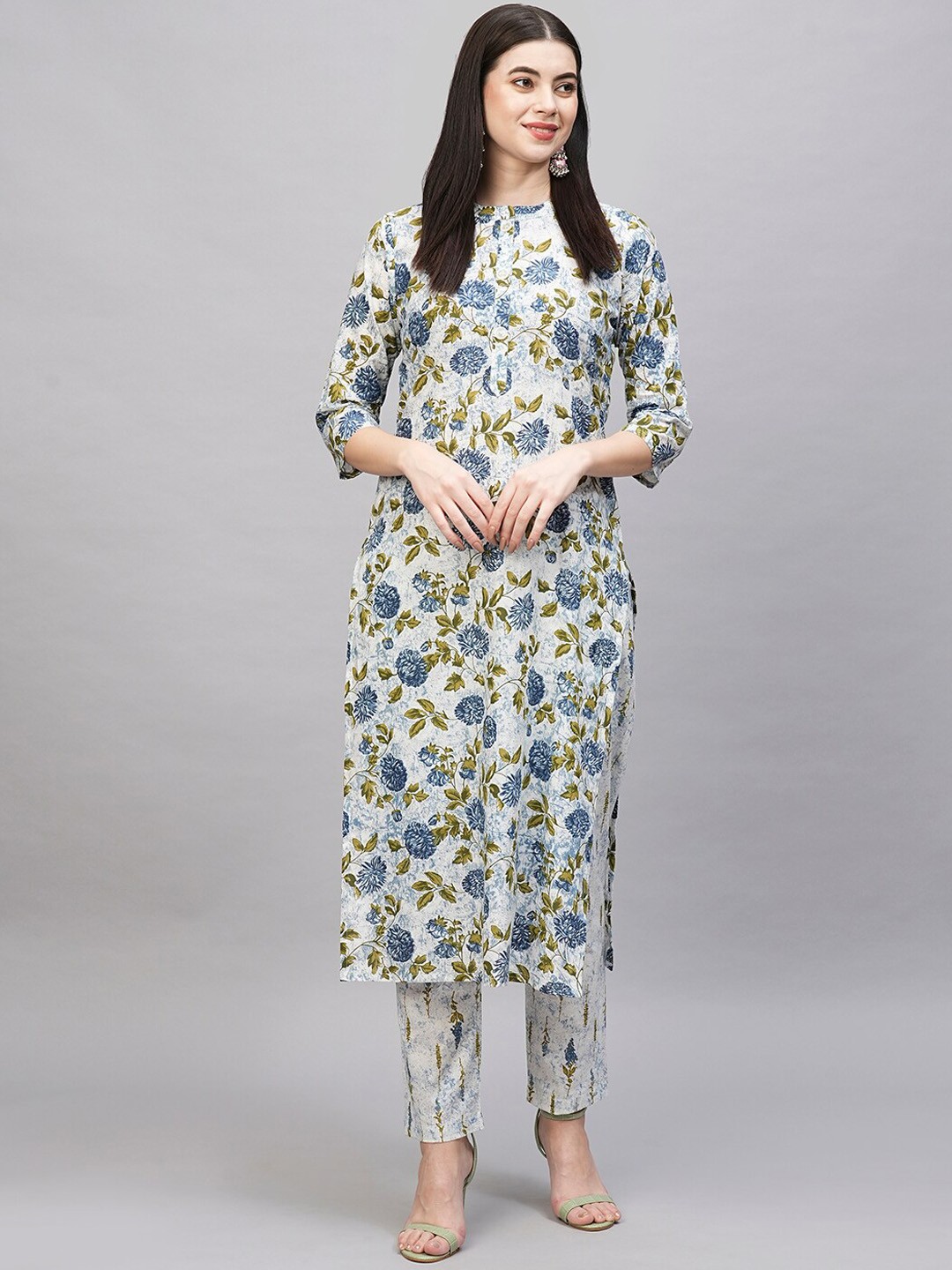 

KALINI Floral Printed Regular Kurta with Trousers, Green